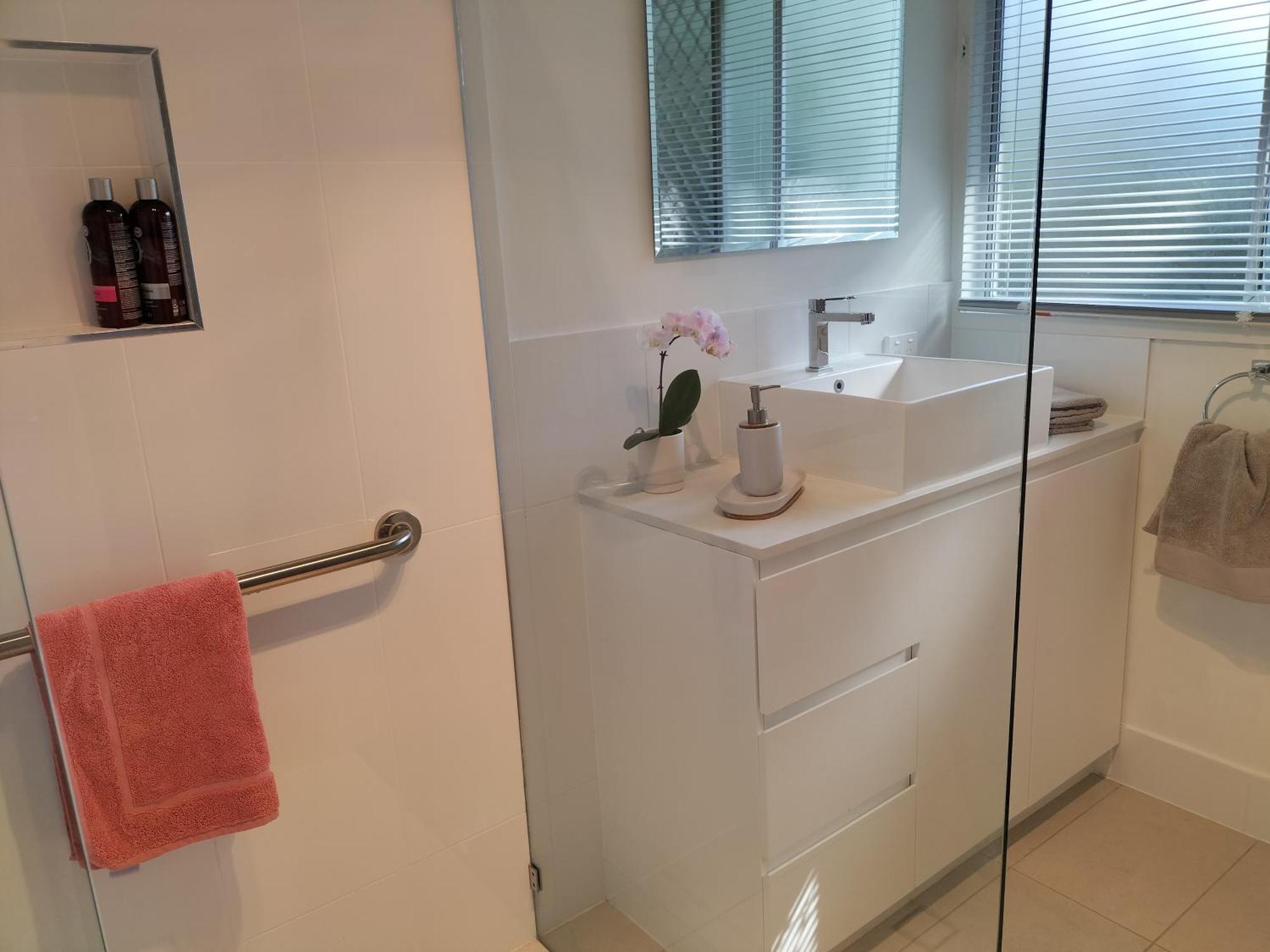 לינה וארוחת בוקר Maroochydore Waters Bnb מראה חיצוני תמונה